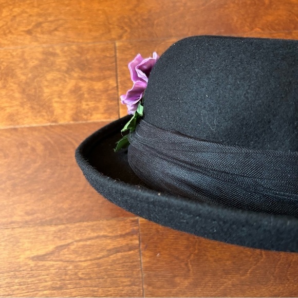 Vintage Sparkle Plenty Black Felt Hat with Purple Floral Accent, Romcom 90s Vibe - Picture 9 of 16